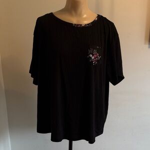 Black Floral Pocket Women's Top
